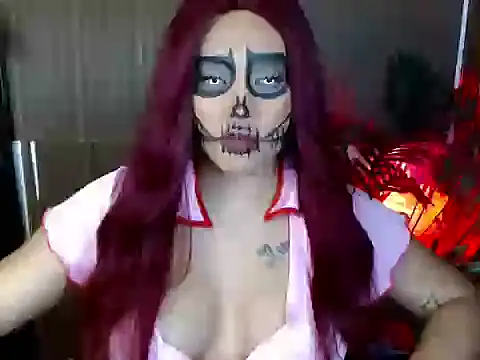 Snapshot of its_Kyra chatting on 10-30-25, 04:48 its Kyra online show from 10-30-25, 04:48