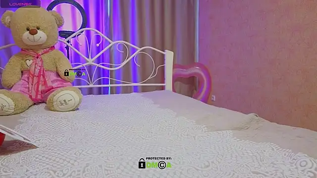 Berkova L online show from 11-06-25, 07:56