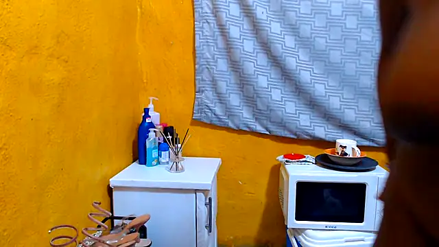 Candycrush2555 online show from 11-01-25, 04:52