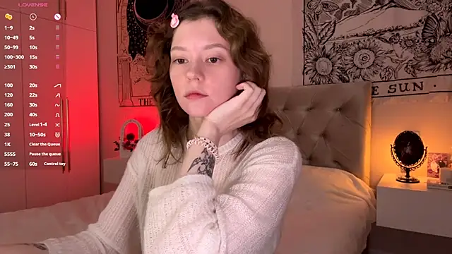 Snapshot of IrisPurrphy chatting on 11-10-25, 01:43 IrisPurrphy online show from 11-10-25, 01:43