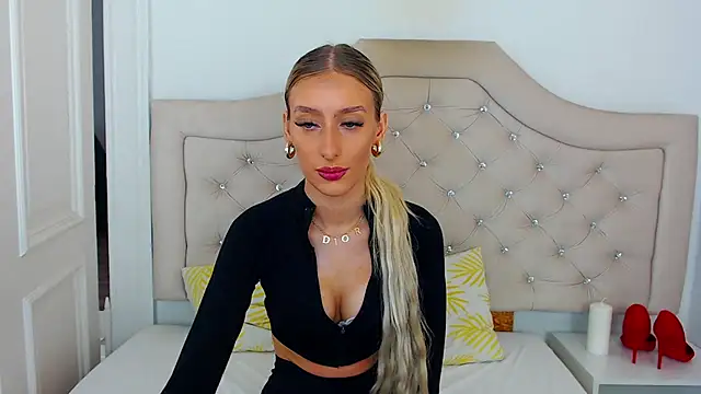 Snapshot of NatalieSensual chatting on 10-23-25, 07:51 NatalieSensual online show from 10-23-25, 07:51