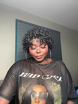 WomanNextdoor1 online show from 06-11-26, 10:34