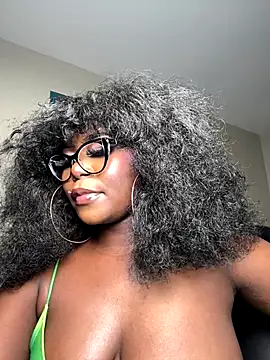 WomanNextdoor1 online show from 11-29-25, 01:22