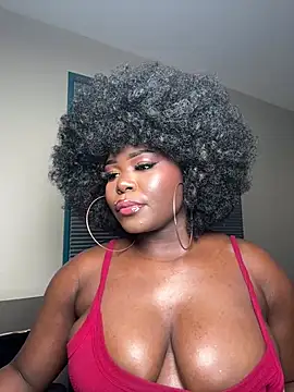 WomanNextdoor1 online show from 03-20-26, 08:37