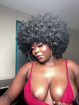 WomanNextdoor1 online show from 04-18-26, 07:58