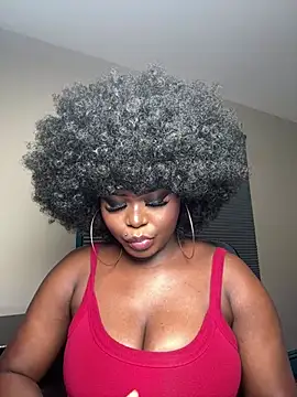 WomanNextdoor1 online show from 02-07-26, 10:51