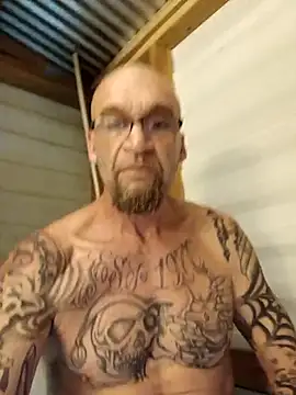 ShawnandDani7074 online show from 02-12-26, 07:52