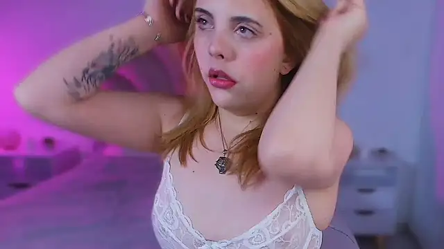 MiaColucci18 online show from 02-16-26, 11:20