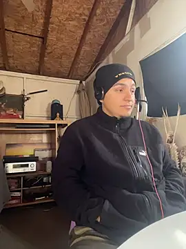 Snapshot of Shankortiz chatting on 02-12-26, 04:29 Shankortiz online show from 02-12-26, 04:29