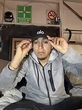 Snapshot of Shankortiz chatting on 02-18-26, 04:03 Shankortiz online show from 02-18-26, 04:03