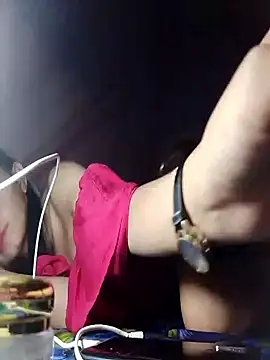 DauTay hot online show from 10-29-25, 01:10