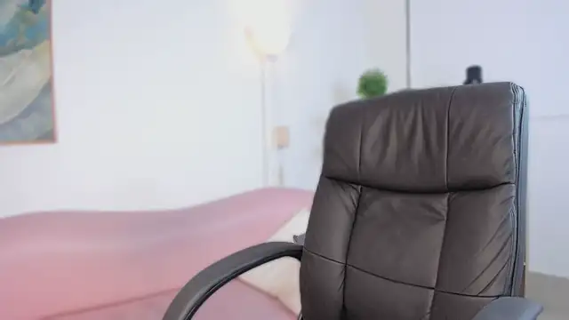 yasmin elite online show from 10-16-25, 09:39