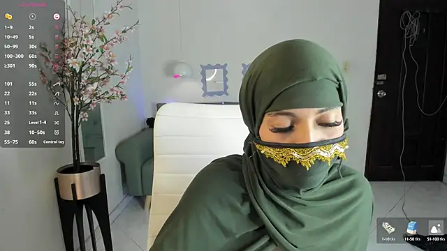 Snapshot of leila_whisper chatting on 09-10-25, 06:51 leila whisper online show from 09-10-25, 06:51