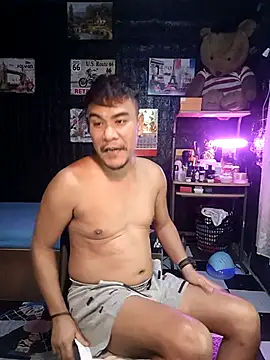 Snapshot of Jheboi69xxx chatting on 10-06-25, 02:18 Jheboi69xxx online show from 10-06-25, 02:18