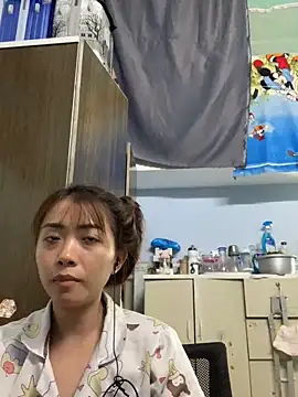 Snapshot of Minee1202 chatting on 03-19-26, 02:33 Minee1202 online show from 03-19-26, 02:33