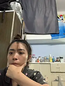 Snapshot of Minee1202 chatting on 04-10-26, 01:12 Minee1202 online show from 04-10-26, 01:12