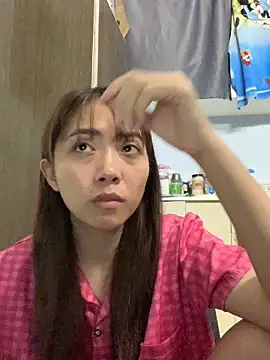 Snapshot of Minee1202 chatting on 02-25-26, 12:44 Minee1202 online show from 02-25-26, 12:44