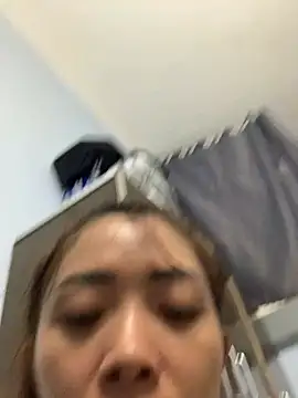 Snapshot of Minee1202 chatting on 02-27-26, 01:39 Minee1202 online show from 02-27-26, 01:39