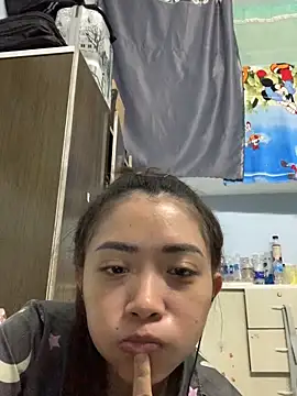 Snapshot of Minee1202 chatting on 04-01-26, 02:02 Minee1202 online show from 04-01-26, 02:02