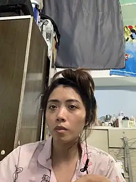Snapshot of Minee1202 chatting on 06-22-26, 03:47 Minee1202 online show from 06-22-26, 03:47
