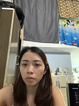 Snapshot of Minee1202 chatting on 07-15-26, 12:39 Minee1202 online show from 07-15-26, 12:39