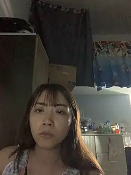 Snapshot of Minee1202 chatting on 02-24-26, 06:14 Minee1202 online show from 02-24-26, 06:14