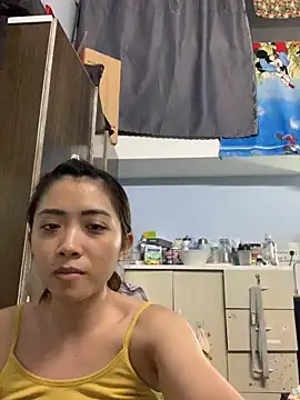 Snapshot of Minee1202 chatting on 04-17-26, 06:27 Minee1202 online show from 04-17-26, 06:27