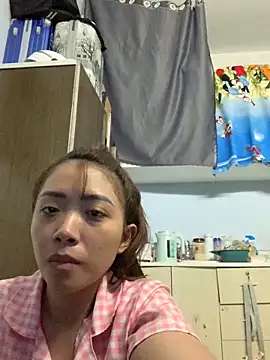 Snapshot of Minee1202 chatting on 03-02-26, 12:44 Minee1202 online show from 03-02-26, 12:44