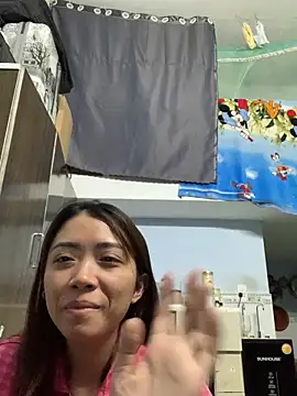 Minee1202 online show from 05-13-26, 01:01