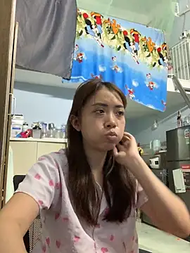 Snapshot of Minee1202 chatting on 03-26-26, 12:53 Minee1202 online show from 03-26-26, 12:53