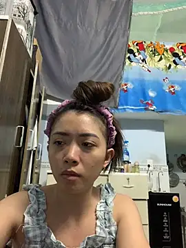 Snapshot of Minee1202 chatting on 03-18-26, 01:20 Minee1202 online show from 03-18-26, 01:20