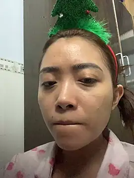 Snapshot of Minee1202 chatting on 02-10-26, 12:42 Minee1202 online show from 02-10-26, 12:42