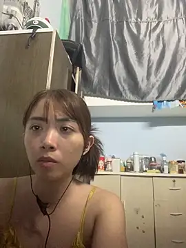 Snapshot of Minee1202 chatting on 02-12-26, 02:00 Minee1202 online show from 02-12-26, 02:00