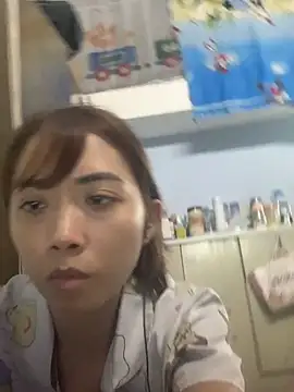 Snapshot of Minee1202 chatting on 02-14-26, 06:13 Minee1202 online show from 02-14-26, 06:13