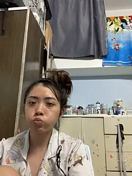 Minee1202 online show from 05-06-26, 02:26