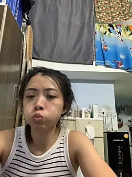 Snapshot of Minee1202 chatting on 07-16-26, 01:02 Minee1202 online show from 07-16-26, 01:02