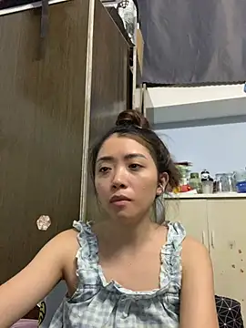 Minee1202 online show from 05-20-26, 02:19