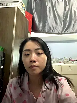 Minee1202 online show from 12-18-25, 04:33