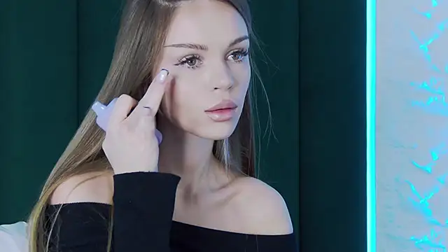 MarilynNova online show from 02-19-26, 04:42