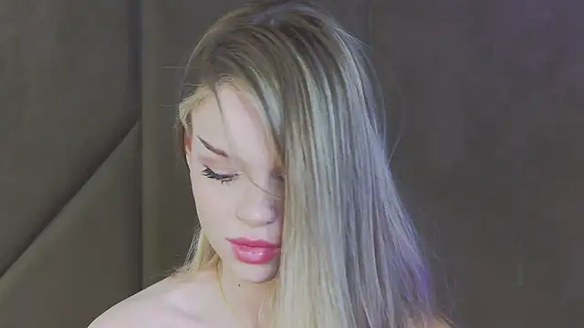 MarilynNova online show from 04-03-26, 04:41