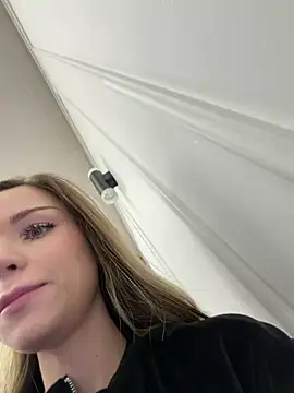 MarilynNova online show from 02-06-26, 04:19