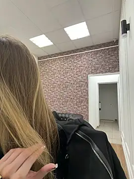 MarilynNova online show from 02-04-26, 05:02