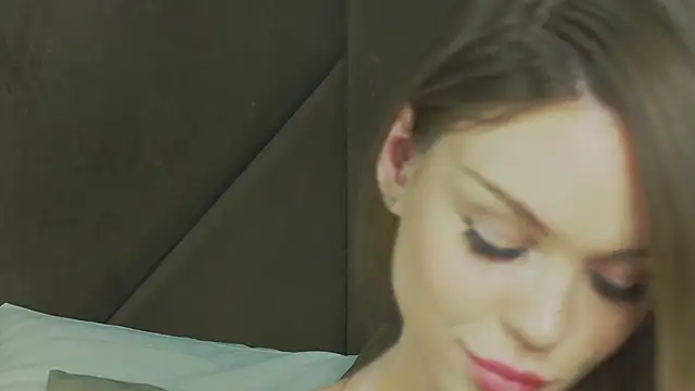 MarilynNova online show from 01-11-26, 05:47