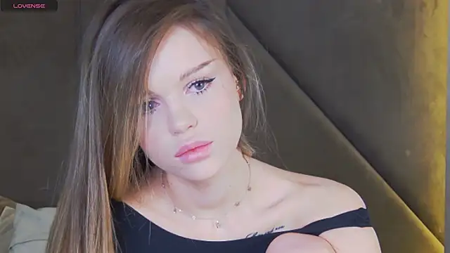 MarilynNova online show from 11-08-25, 04:27