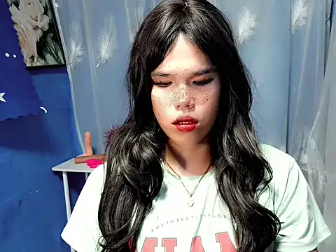 Snapshot of Anggeh_Slut chatting on 10-01-25, 06:07 Anggeh Slut online show from 10-01-25, 06:07