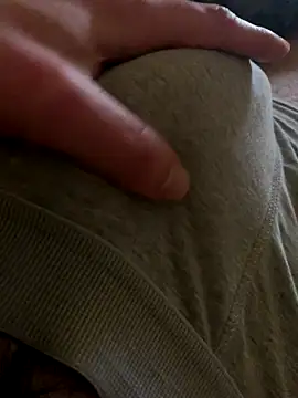 MuzzyFacing online show from 11-25-25, 11:43