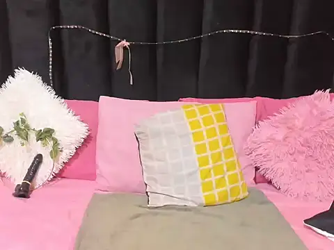 AmazingDarkDoll online show from 02-22-26, 01:46