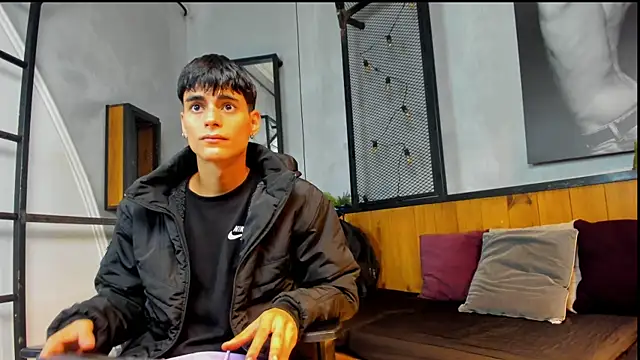 Dani mc1 online show from 11-28-25, 11:43