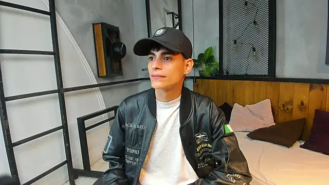 Dani mc1 online show from 11-02-25, 11:37