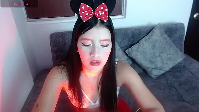 Snapshot of Velvet_28 chatting on 10-08-25, 12:28 Velvet 28 online show from 10-08-25, 12:28